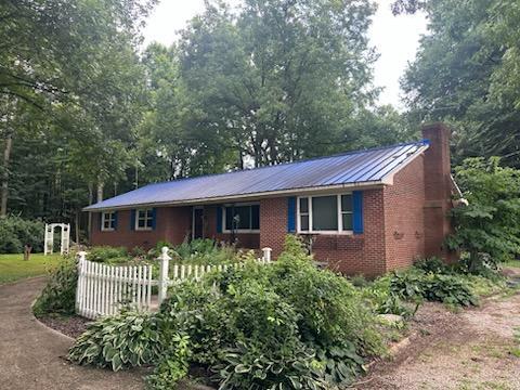 property at 7500a Aycocks Crossing Rd