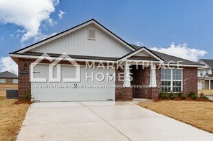 14163 Nursery Dr in Athens, AL - Building Photo