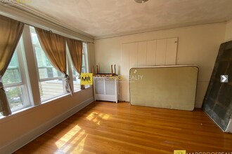 28 Manet Rd, Unit 1 in Chestnut Hill, MA - Building Photo - Building Photo