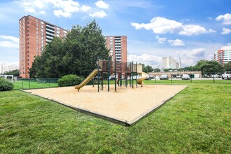 Monticello at Southern Towers in Alexandria, VA - Building Photo - Building Photo