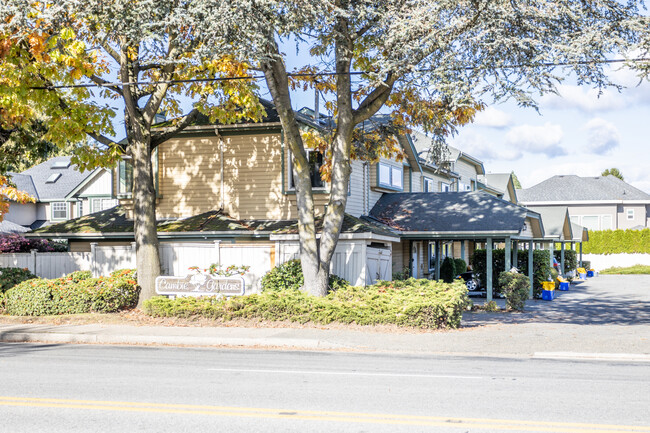 Cambie Gardens in Richmond, BC - Building Photo - Building Photo