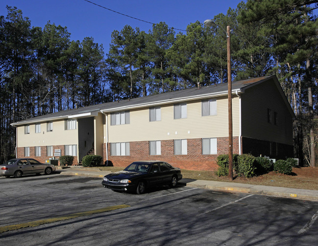 Lakeview Apartments in Carrollton, GA - Building Photo - Building Photo