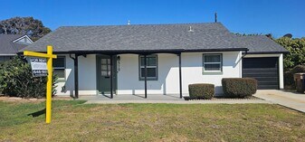 510 Eva St in Ventura, CA - Building Photo