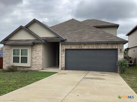 2932 Morlanga St in New Braunfels, TX - Building Photo