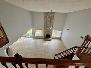 6218 Ladera Dr in Houston, TX - Building Photo - Building Photo