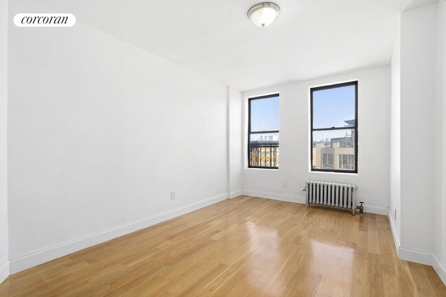 property at 180 Borinquen Pl