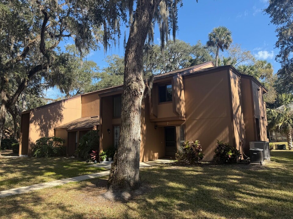 7 Mid Pines Cir in Palm Coast, FL - Building Photo