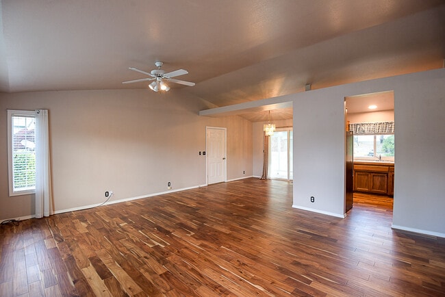 2080 Bonnie Dr in Payette, ID - Building Photo - Building Photo