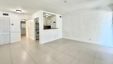 42 SW 14th St in Dania Beach, FL - Building Photo - Building Photo