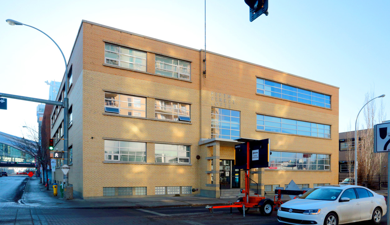 Fifth Street Lofts in Edmonton, AB - Building Photo