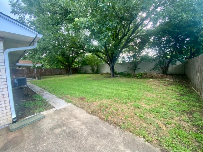 815 S Roy Reynolds Dr in Harker Heights, TX - Building Photo - Building Photo