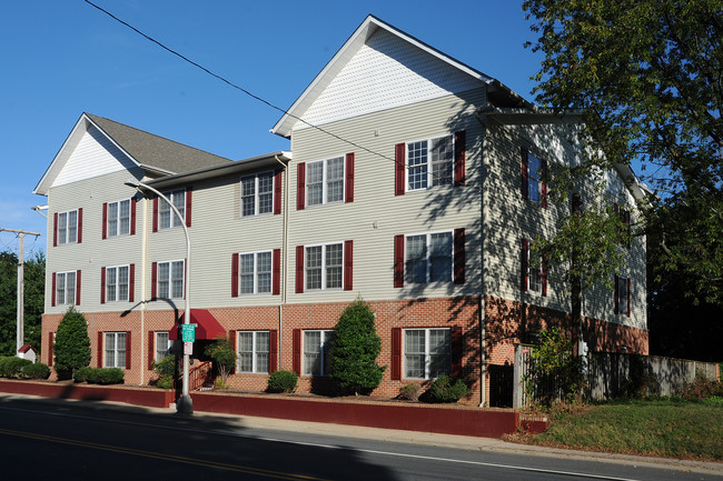 American Square in Dover, DE - Building Photo - Building Photo