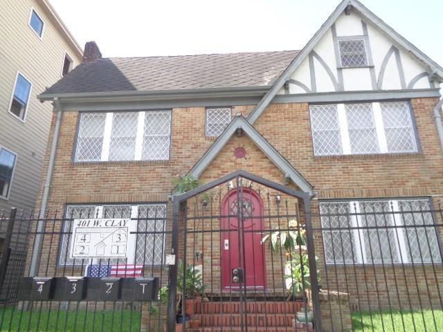 property at 401 W Clay St