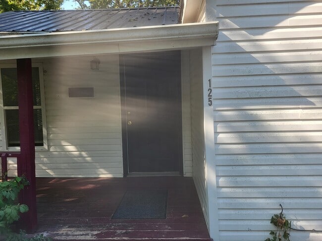 125 E Locust St in Richmond, KY - Building Photo - Building Photo