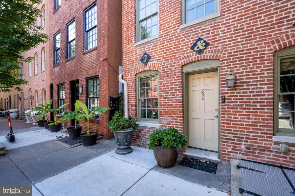 838 S Bond St in Baltimore, MD - Building Photo