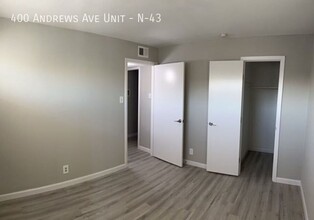 400 Andrews Ave in Dallas, TX - Building Photo - Building Photo