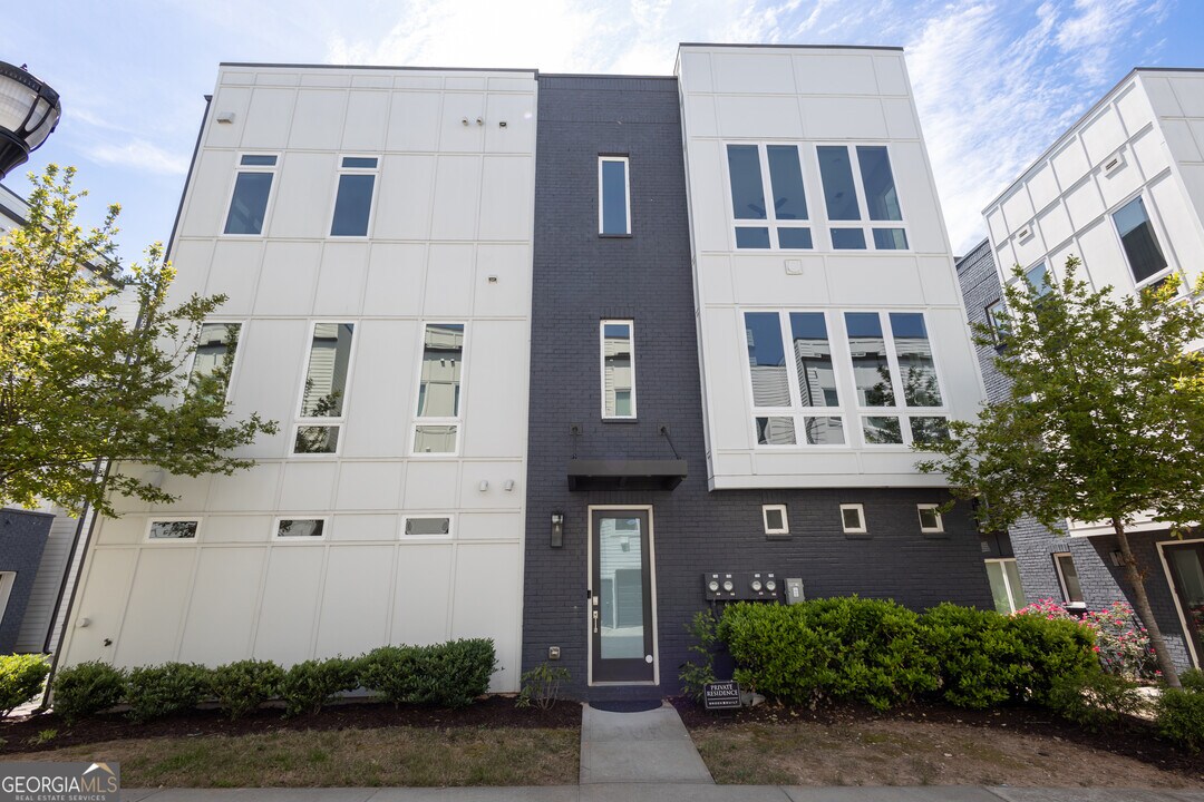 708 Banton Dr NW in Atlanta, GA - Building Photo