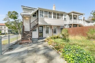 49 Delafield St in Poughkeepsie, NY - Building Photo - Building Photo