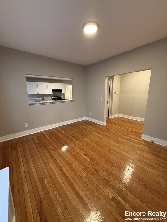 61 Capen St, Unit 1 in Boston, MA - Building Photo