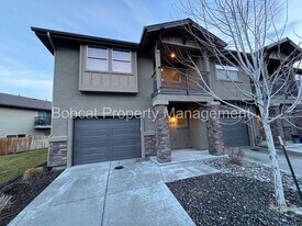 1299 Saltern Dr in Carson City, NV - Building Photo
