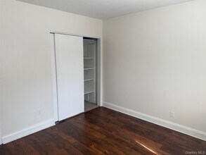 530 Hudson Ave in Cedarhurst, NY - Building Photo - Building Photo