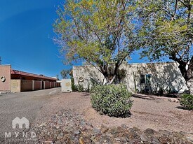 2708 E Tierra Buena Ln in Phoenix, AZ - Building Photo