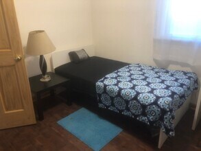 24 th PERRY St in Richmond, VA - Foto de edificio - Building Photo