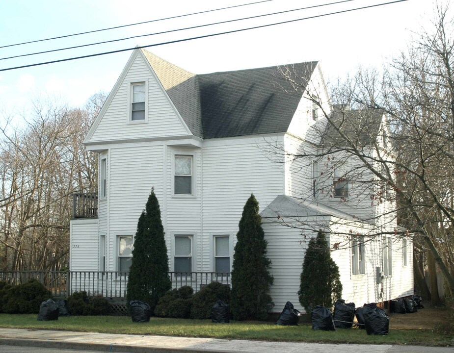 356 Cedar Ave in Long Branch, NJ - Foto de edificio