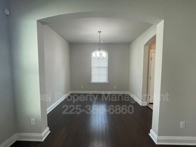 7948 Antebellum Ave in Baton Rouge, LA - Building Photo - Building Photo