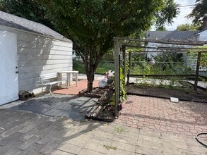 70 Bonnie Ct in Springfield, IL - Building Photo - Building Photo