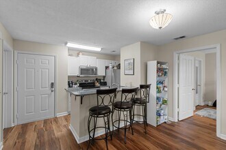 900 Taylor St, Unit 201 in Columbia, SC - Building Photo - Building Photo