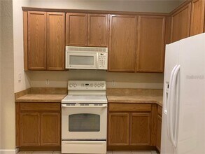 3341 Whitestone Cir in Kissimmee, FL - Building Photo - Building Photo