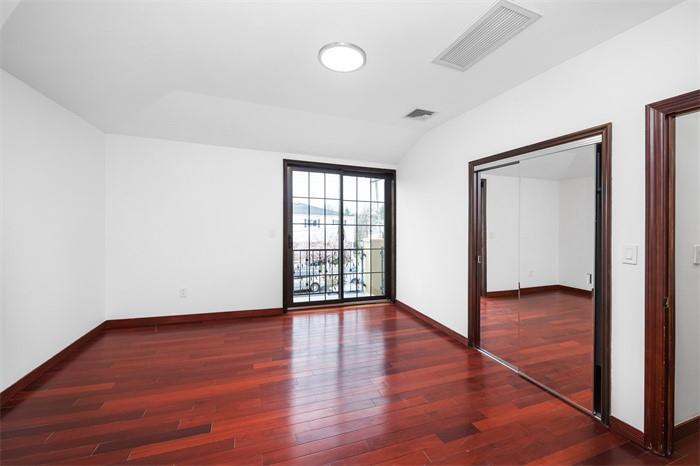 63-39 136th St in Queens, NY - Building Photo