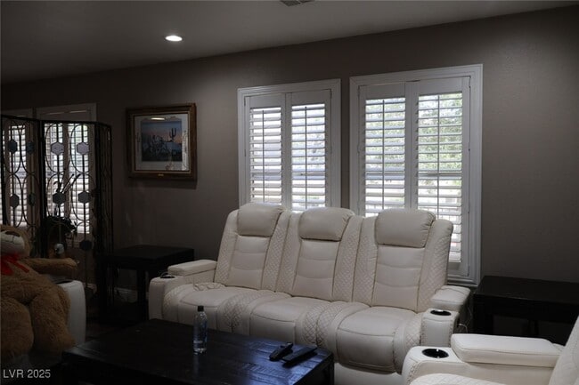 property at 3124 Diamond Crest Ln