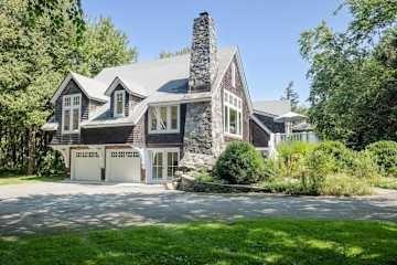 property at 72 Ledge Rd