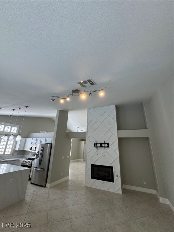 property at 694 Riverband Pl