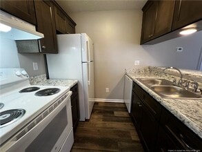 1433 Ireland Dr in Fayetteville, NC - Building Photo - Building Photo