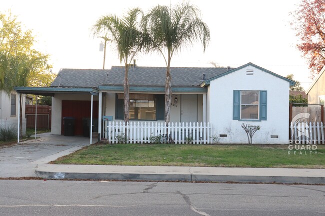 903 S Burke St in Visalia, CA - Building Photo - Building Photo