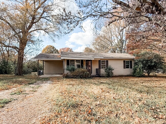 property at 141 Fannie Dr