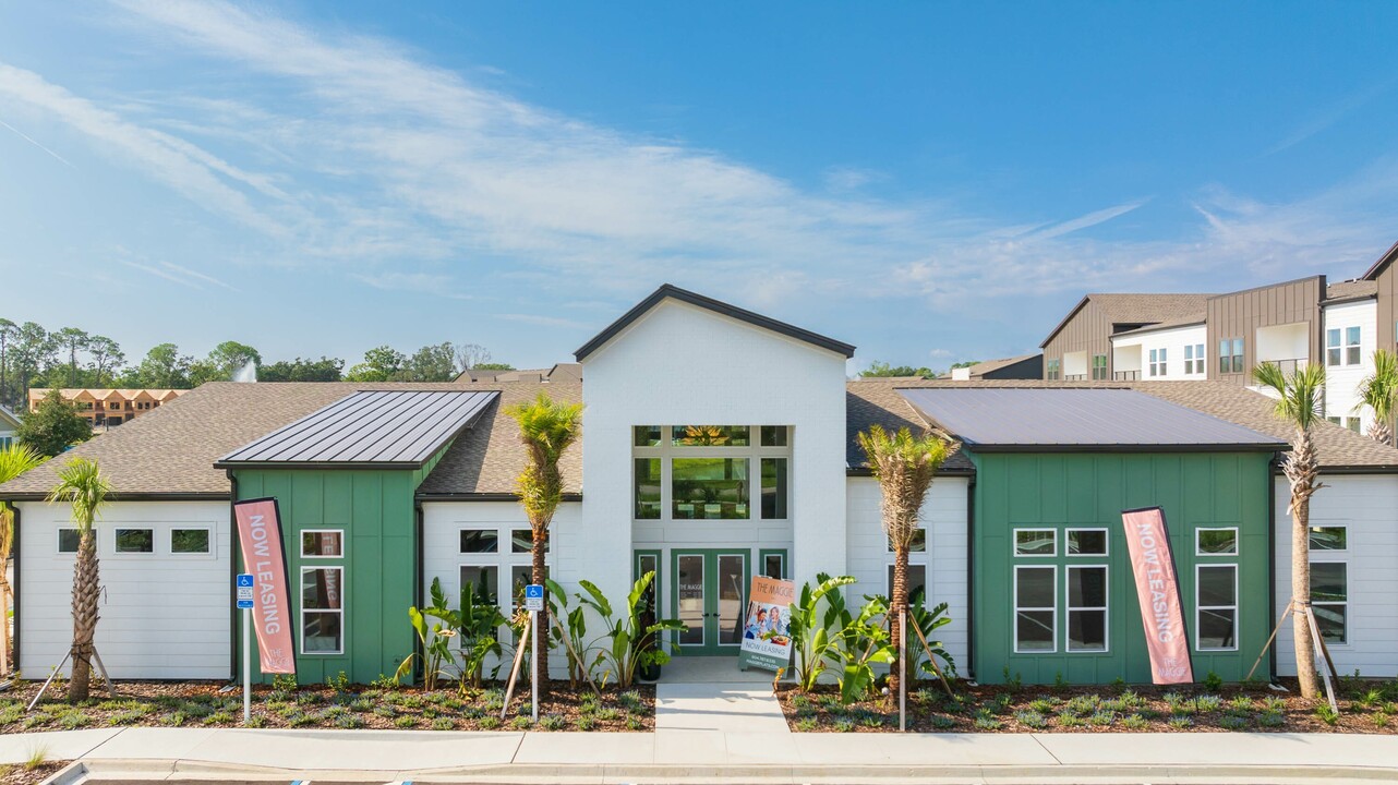 The Maggie Flats in Jacksonville, FL - Building Photo