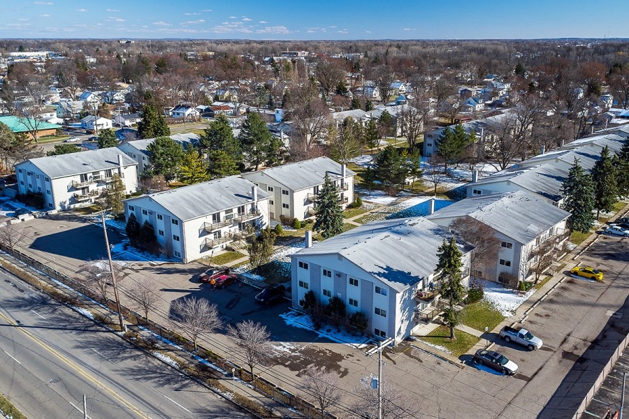 Lapeer Garden Apartments in Flint, MI - Foto de edificio