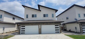 21208 Portsmouth Cove in Leander, TX - Building Photo
