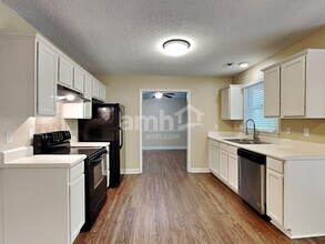 3100 Twatchman Dr in Raleigh, NC - Building Photo - Building Photo