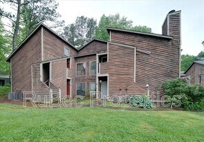 4416 Sharon Chase Dr in Charlotte, NC - Building Photo