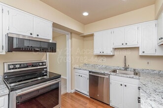 14447 Cool Oak Ln in Centreville, VA - Building Photo - Building Photo