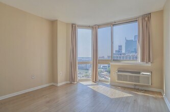 20 2nd St in Jersey City, NJ - Building Photo - Building Photo