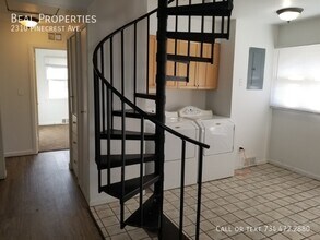 2310 Pinecrest Ave in Ann Arbor, MI - Building Photo - Building Photo