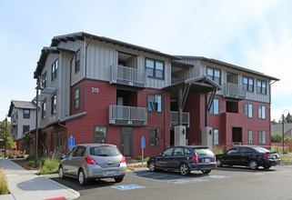 South Hills Crossing in San Luis Obispo, CA - Building Photo - Building Photo