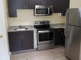 41 Leavitt St in Brockton, MA - Building Photo