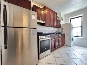 121 La Salle St in New York, NY - Building Photo - Building Photo